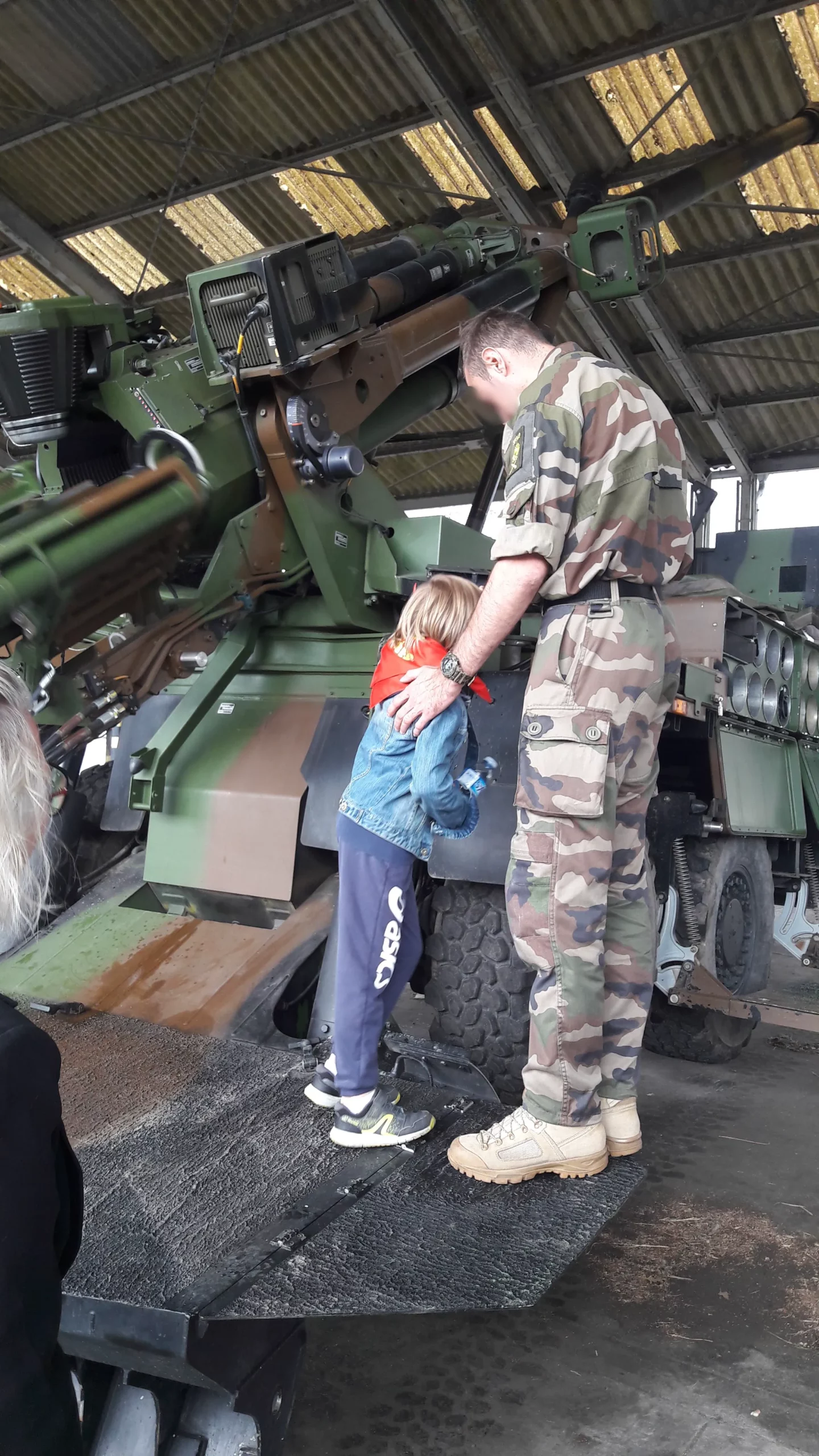 Fêtes de Tarbes - visite du régiment